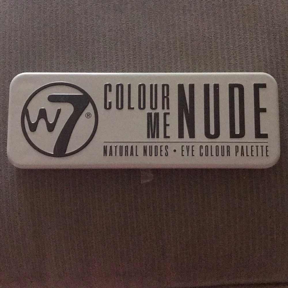 Colour me Nude eye colour palette